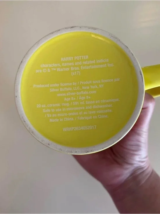 Harry Potter Gryffindor mug - Picture 3 of 3